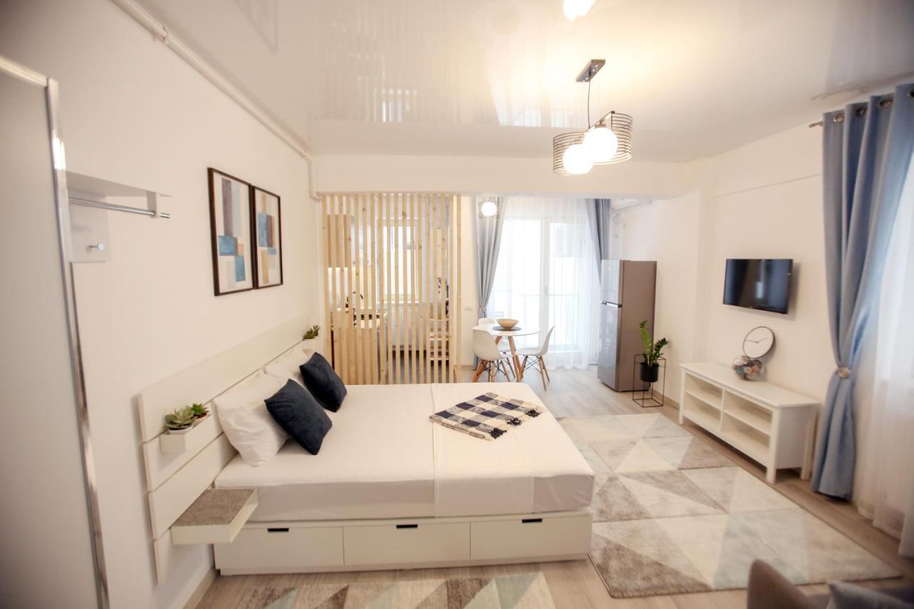 Premium Studios Mamaia Nord - Marea La 50M Năvodari Εξωτερικό φωτογραφία
