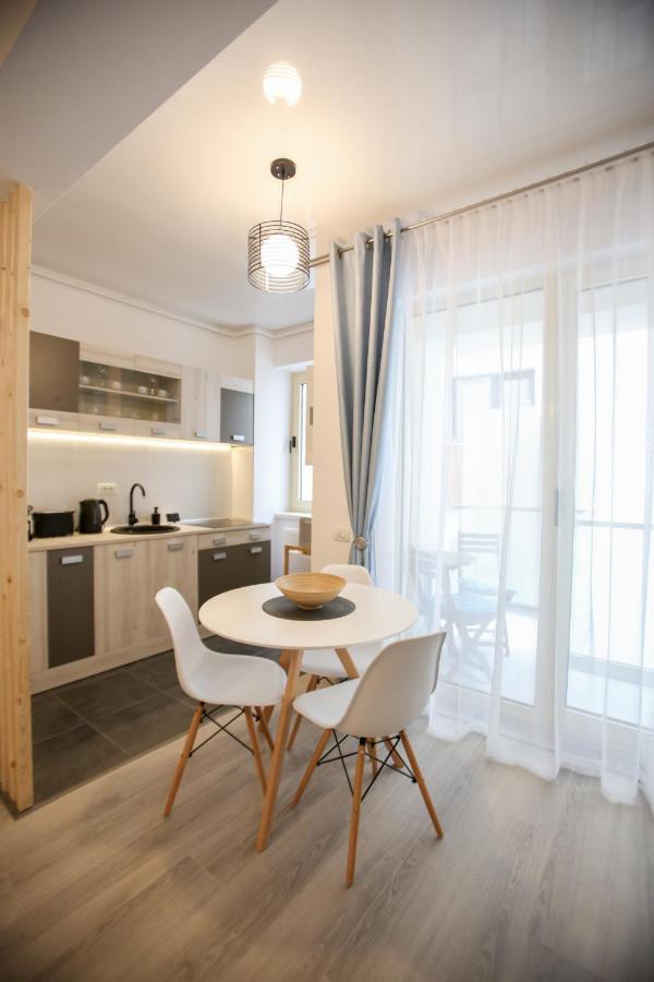 Premium Studios Mamaia Nord - Marea La 50M Năvodari Εξωτερικό φωτογραφία