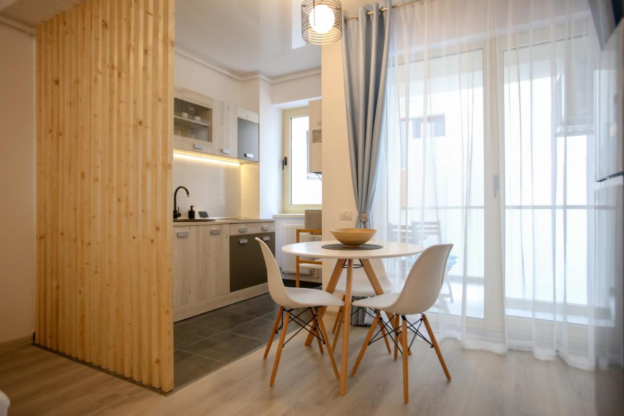 Premium Studios Mamaia Nord - Marea La 50M Năvodari Εξωτερικό φωτογραφία